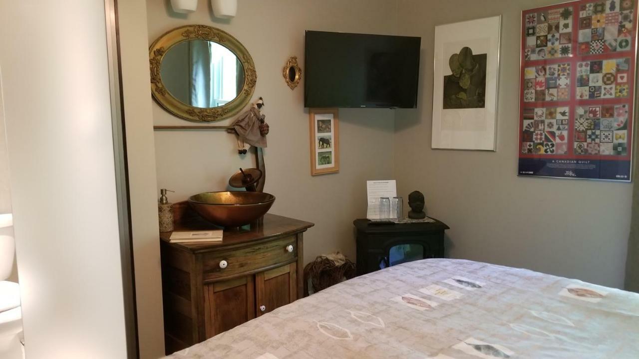 Bondy House Bed & Breakfast Amherstburg Eksteriør billede