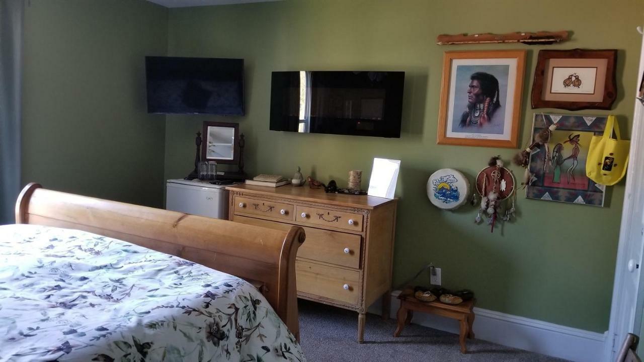 Bondy House Bed & Breakfast Amherstburg Eksteriør billede